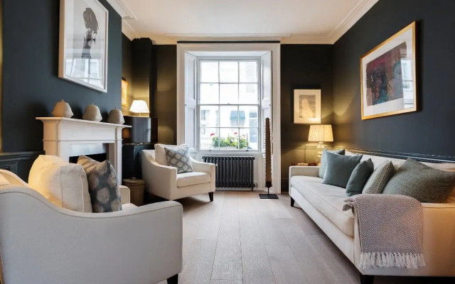 Veeve  3 Bedroom House Shawfield Street Chelsea