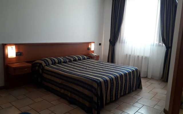 Hotel Lory