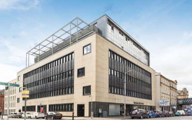 Отель Spacious 2BR Central Glasgow Flat for 4 Великобритания, Глазго - отзывы, цены и фото номеров - забронировать отель Spacious 2BR Central Glasgow Flat for 4 онлайн вид на фасад