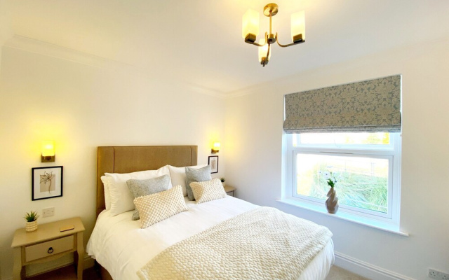 The Degas Sea View Suite