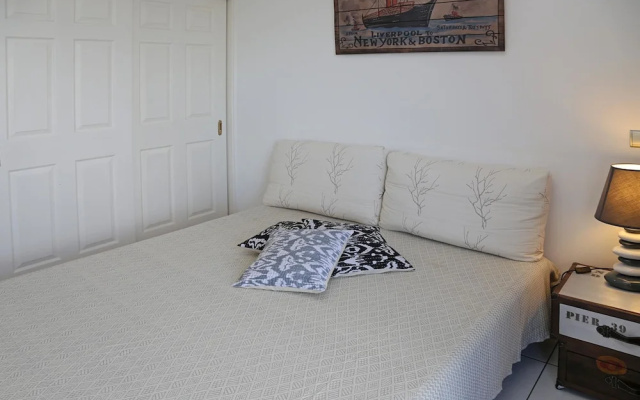 F2 Blue One Holiday home 1