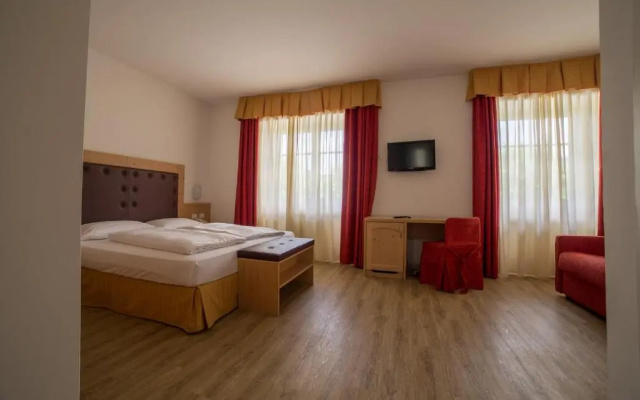 Alpen Hotel Eghel
