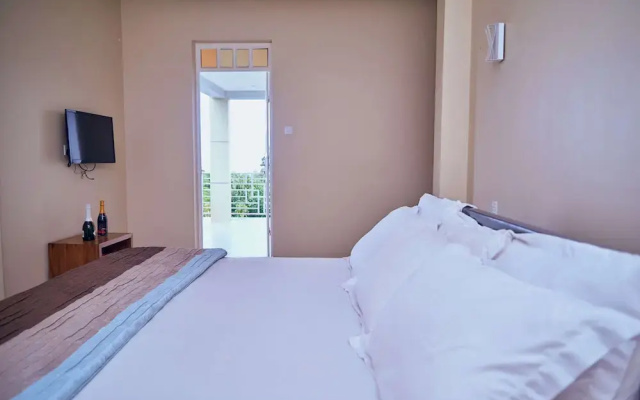 Kilimanjaro Foothills Getaway