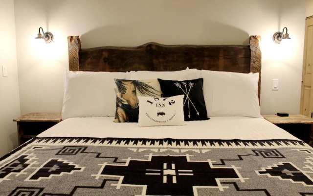 1872 Inn - Adults Exclusive