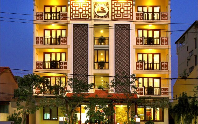 Kiman Hotel вид на фасад