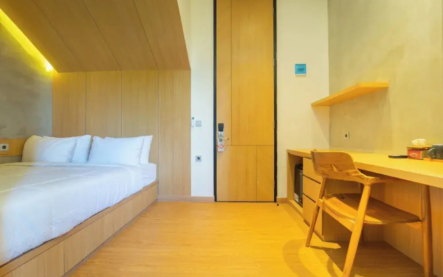 Keenan Living Luxe Seturan