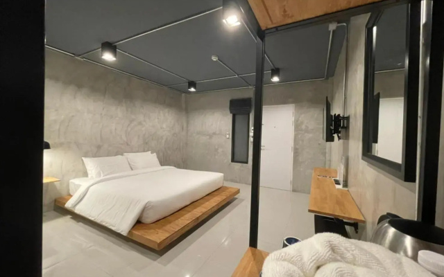 Loft Space Hotel