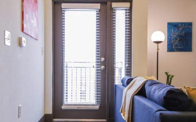 Urban Deco 1BR In Lockerbie District