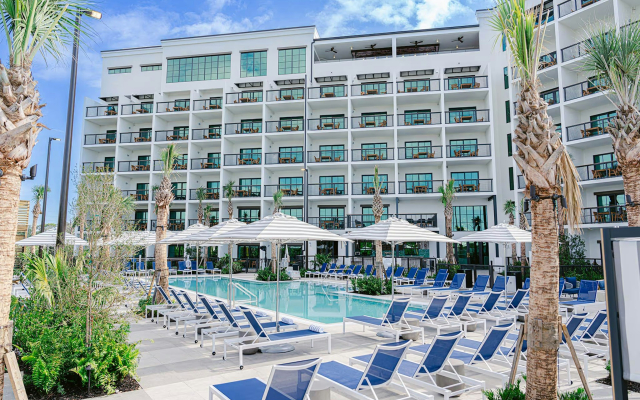 The Perry Hotel Naples