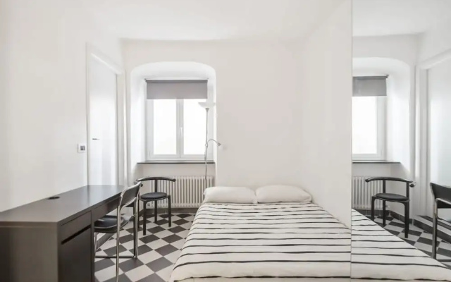 Modern Apartment in Genova Near Christopher Columbus House