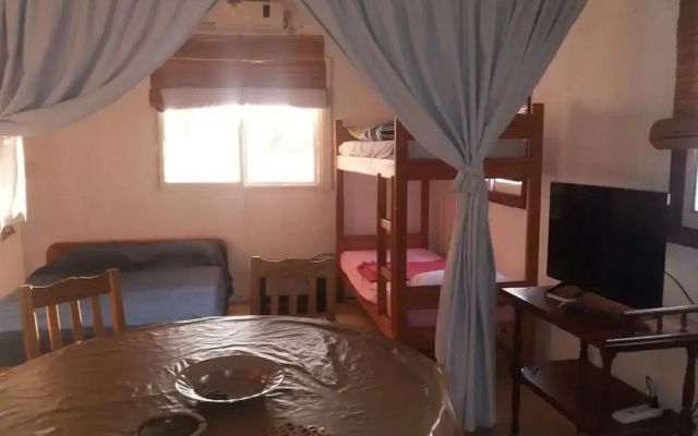 El Cedro Apartments