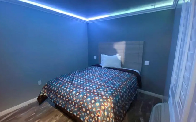 La Perla Motel