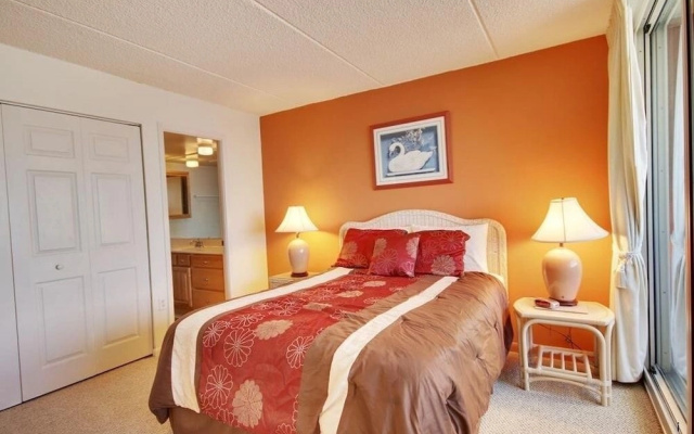 Atlantis 1810 - 3 Br Condo