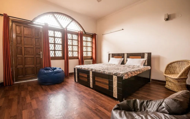 Bunkin Hostel