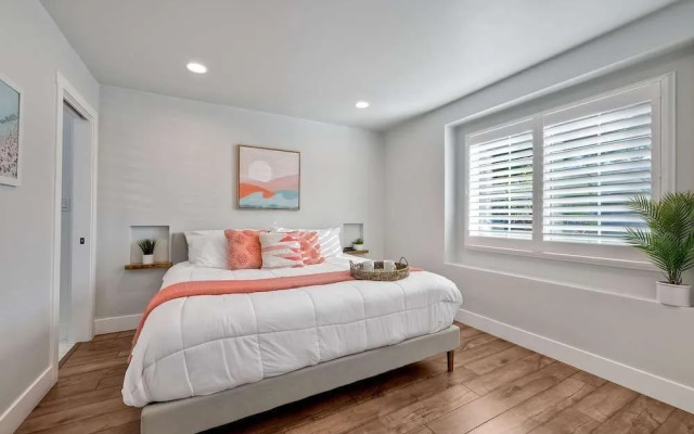 Immaculate 3 BDR in Oceanside Private Pool & Spa