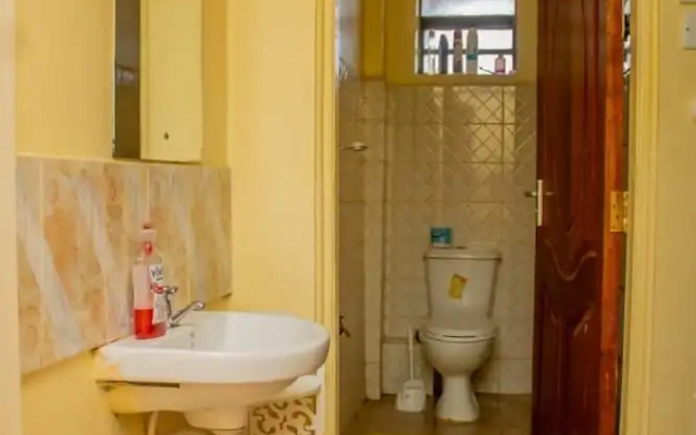 Lux Suites Ikonic Apartments Utawala