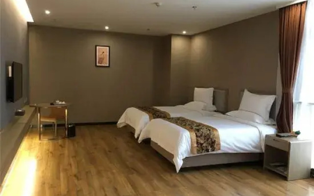 Mingcheng Taijiang Hotel