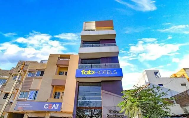 Fabhotel Grand Raj
