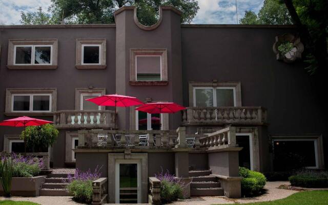 Отель Pug Seal B&B Coyoacan Мексика, Мехико - отзывы, цены и фото номеров - забронировать отель Pug Seal B&B Coyoacan онлайн вид на фасад
