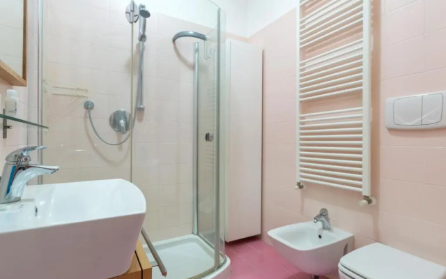 Savona District Terrace Flat