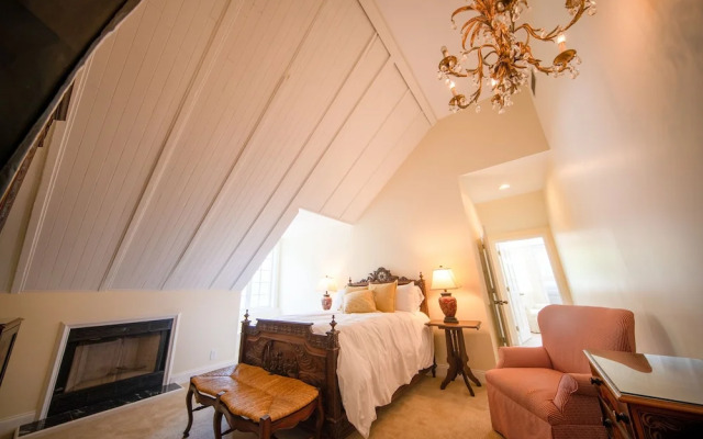 The Edenton Collection-The Granville Queen Inn