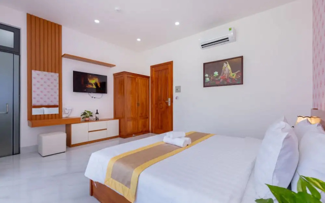 126 Vung Tau Pool Villa Back Beach