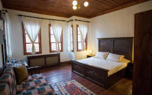 Melek Hotels Mudurnu Tekkeliler Konağı