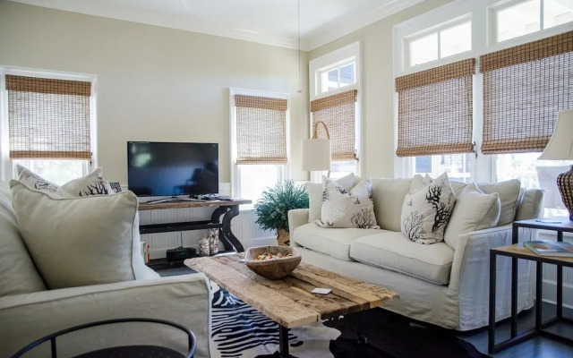 Cosmopolitan Beach Loft by Exclusive 30A