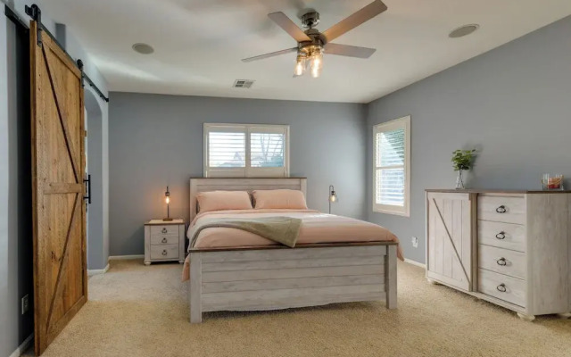 Putting Green & Fenced Yard: Charming Gilbert Home