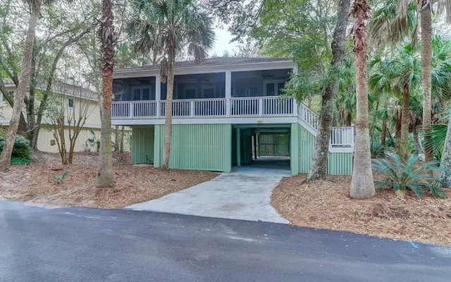 35 Twin Oaks