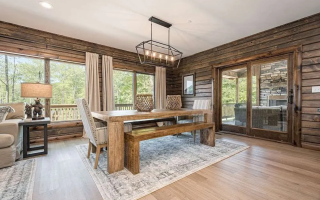 Bear Bottom Lodge