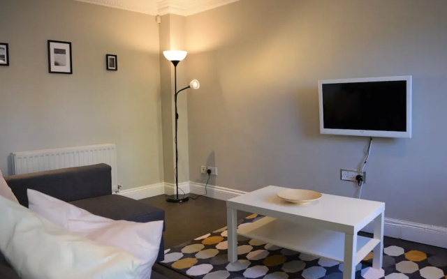 Beautiful Wimbledon 4 Bedroom Family Home