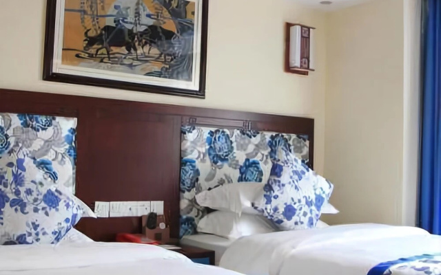 Guizhouqing Theme Hotel (Guiyang Convention and Exhibition Center)