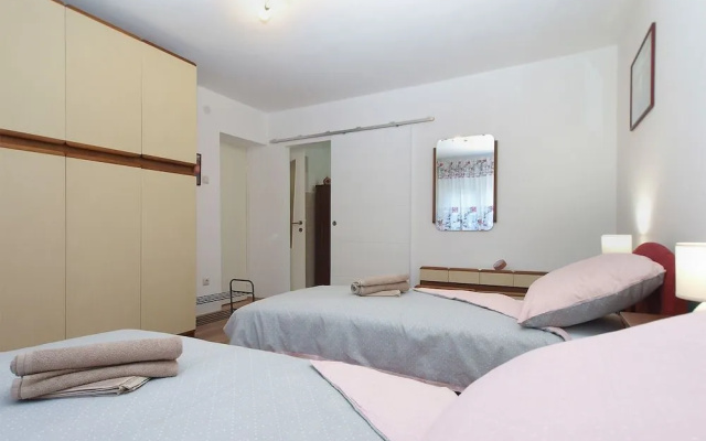 Apartment 1951