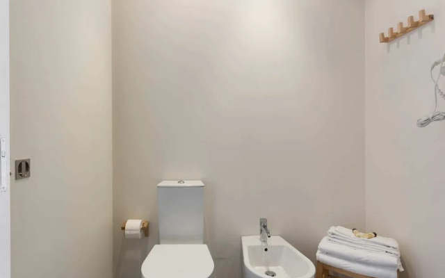 Oporto City Flats - Ayres Gouvea House
