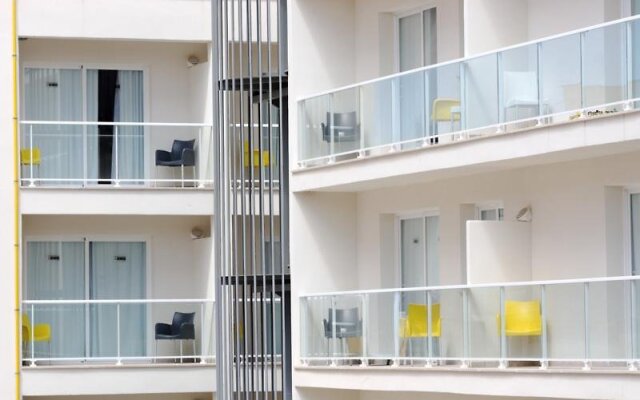 Отель Apartamentos Mix Bahia Real вид на фасад