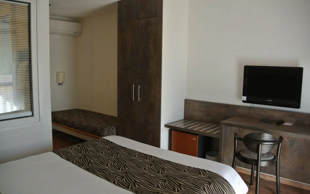 The Originals City, Hôtel Castel Burgond
