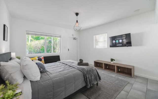 Great Studio 15 min from the beach