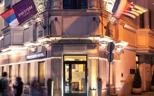 Отель Mercure Belgrade Excelsior Сербия, Белград - 3 отзыва об отеле, цены и фото номеров - забронировать отель Mercure Belgrade Excelsior онлайн вид на фасад