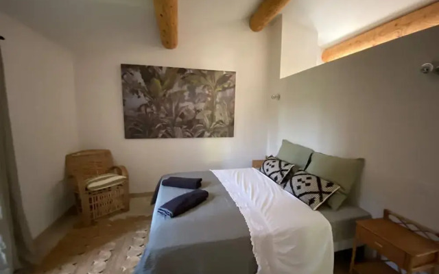 Charming Villa With AC in Alpilles