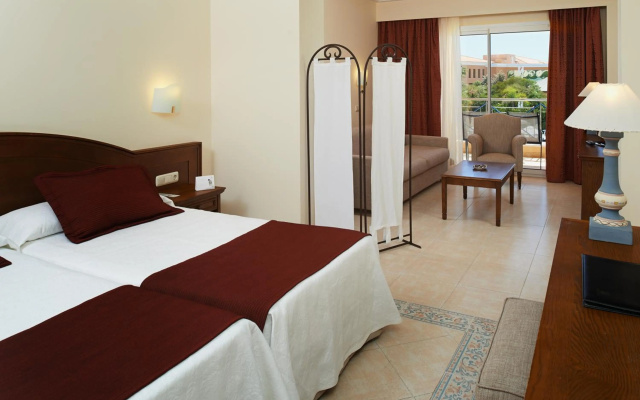 Отель Hipotels Barrosa Garden