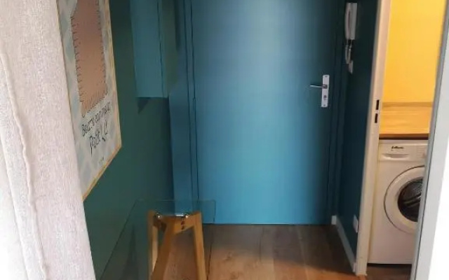 Joli studio - Parking Privé - WIFI