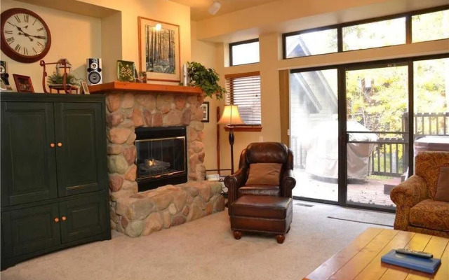 Village Point 202