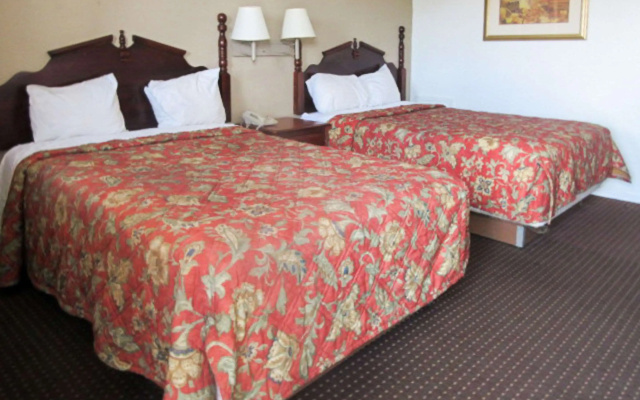 Rodeway Inn Terre Haute near University