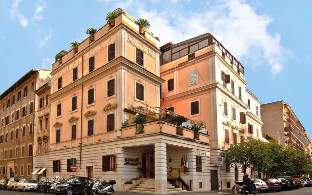 Hotel Alimandi Via Tunisi вид на фасад