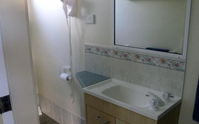 Injune Motel
