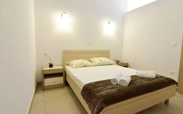 Perfect Holiday Apartment With Pool
