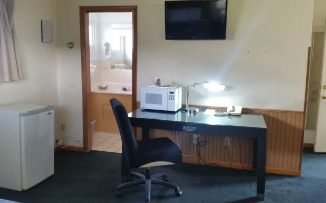 Simplicity Inn