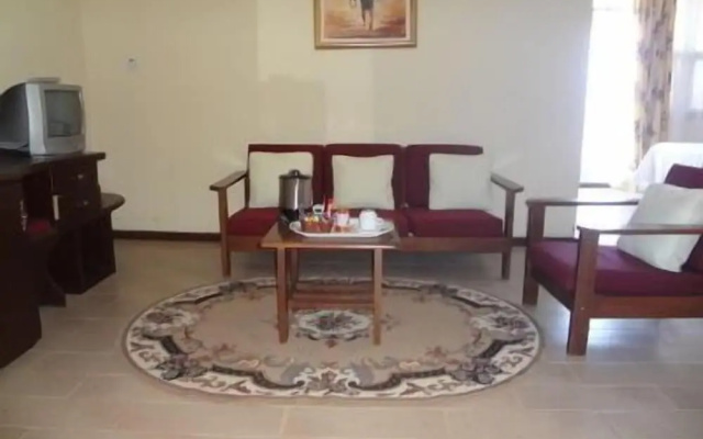 Roc Heights Lodge