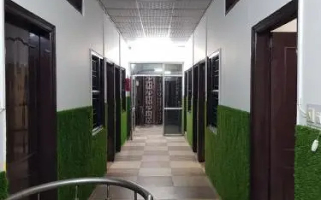 Sharda Hotel